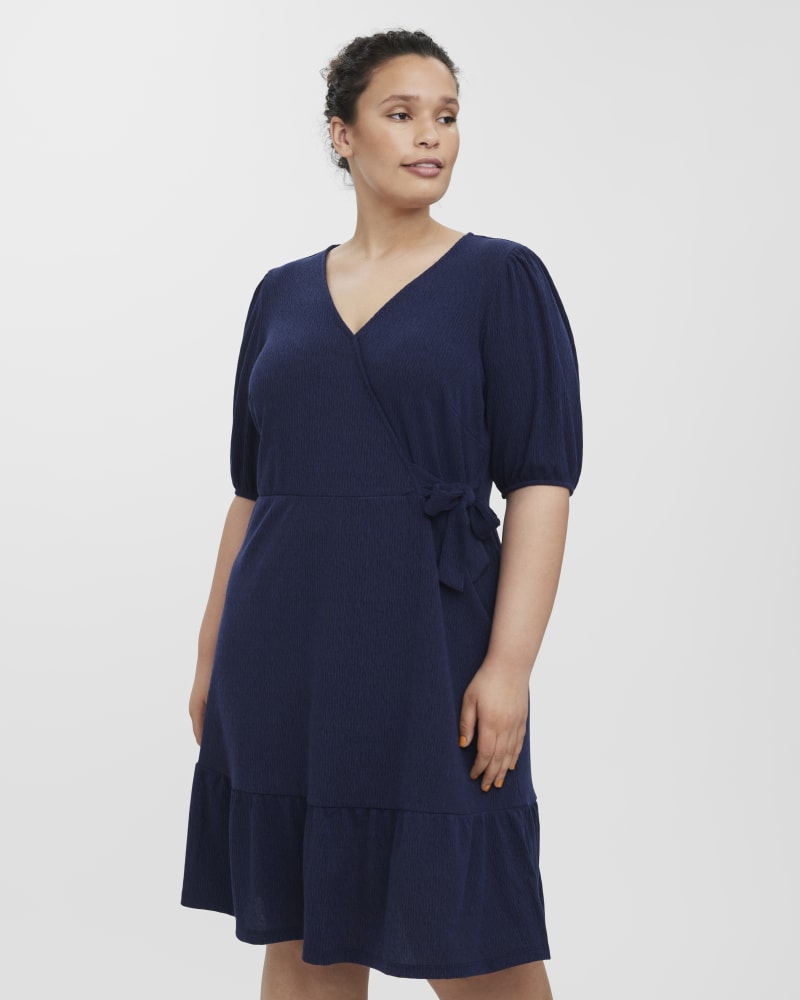 Front of plus size  by VERO MODA | Dia&Co | dia_product_style_image_id:199609